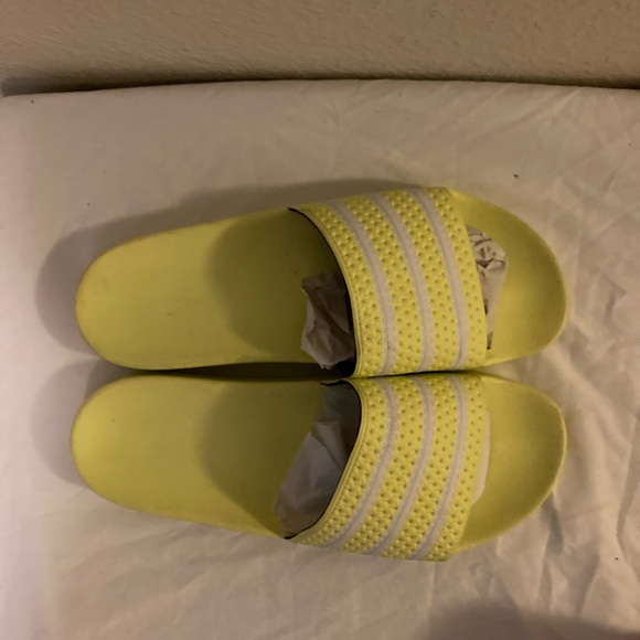 Adidas Slides New - Picture 3 of 6